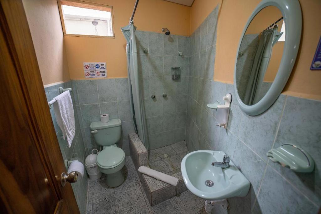 Hostal Gladismar Puerto Villamil Δωμάτιο φωτογραφία