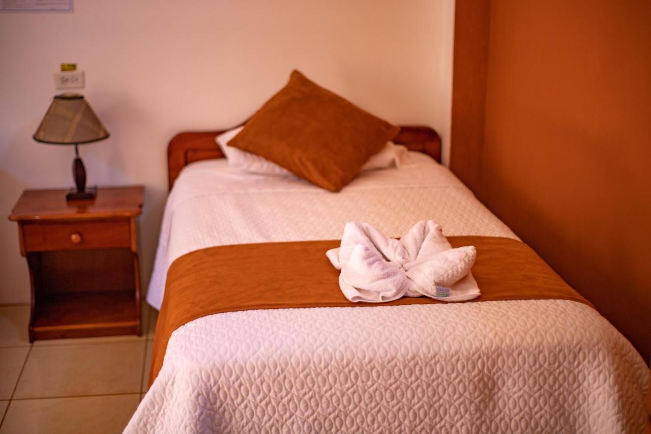 Hostal Gladismar Puerto Villamil Εξωτερικό φωτογραφία