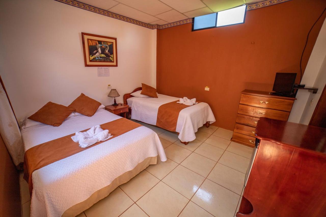 Hostal Gladismar Puerto Villamil Εξωτερικό φωτογραφία