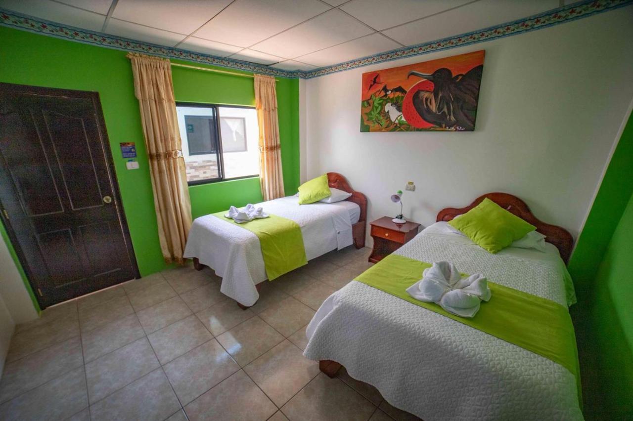 Hostal Gladismar Puerto Villamil Δωμάτιο φωτογραφία